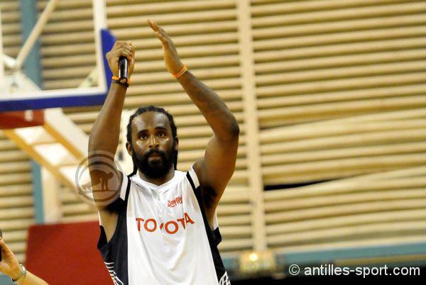 Ronny Turiaf