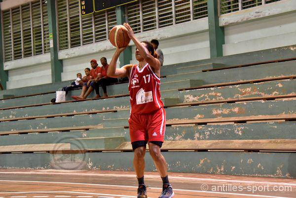 elite femmes_Gauloise_Marie Claude Valère