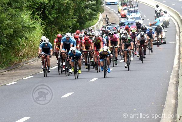 tour martinique2018_et7-peloton